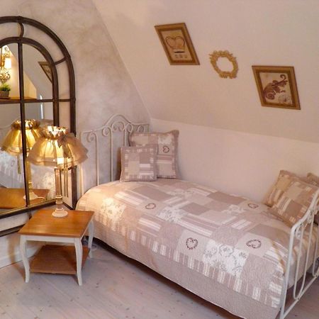 L'Ange Est Reveur Bed & Breakfast Langeais Exterior photo