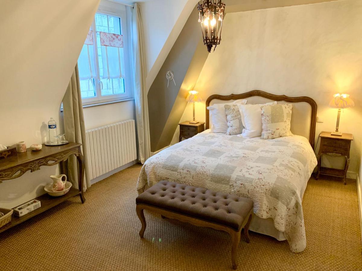 L'Ange Est Reveur Bed & Breakfast Langeais Exterior photo