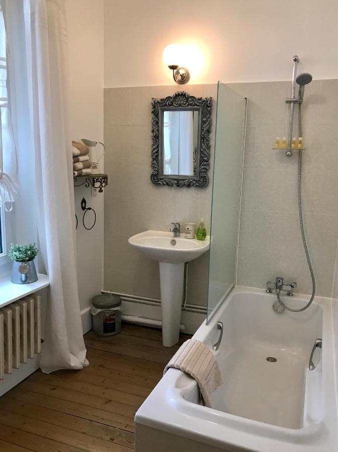 L'Ange Est Reveur Bed & Breakfast Langeais Exterior photo